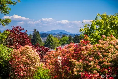 7827 S 114th Street Seattle WA 98178