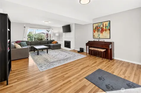 7827 S 114th Street Seattle WA 98178