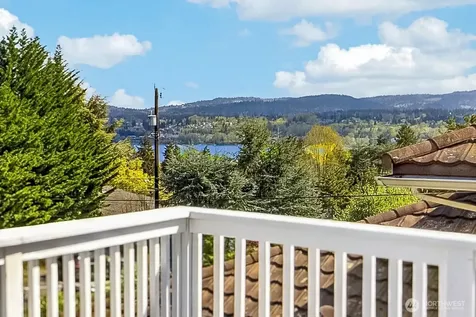 7827 S 114th Street Seattle WA 98178