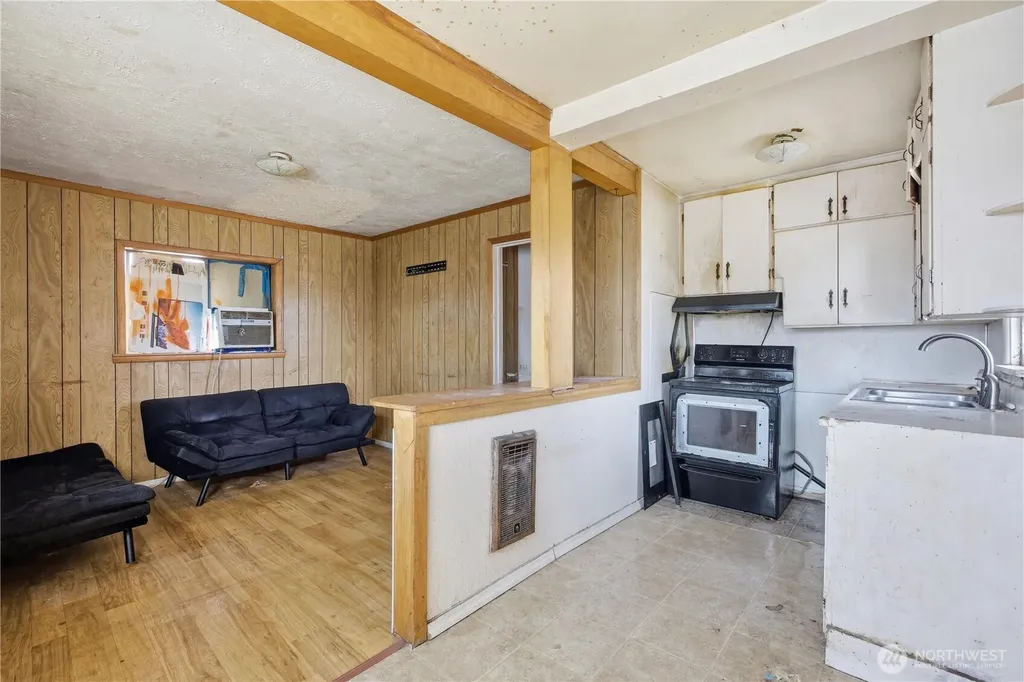 104 E 5th Avenue Warden WA 98857