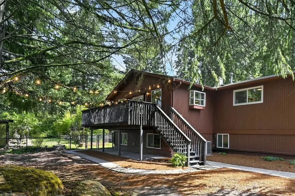 8507 45th Street W University Place WA 98466