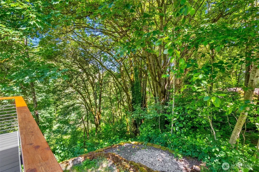 6344 Agnes Road NE Tacoma WA 98422
