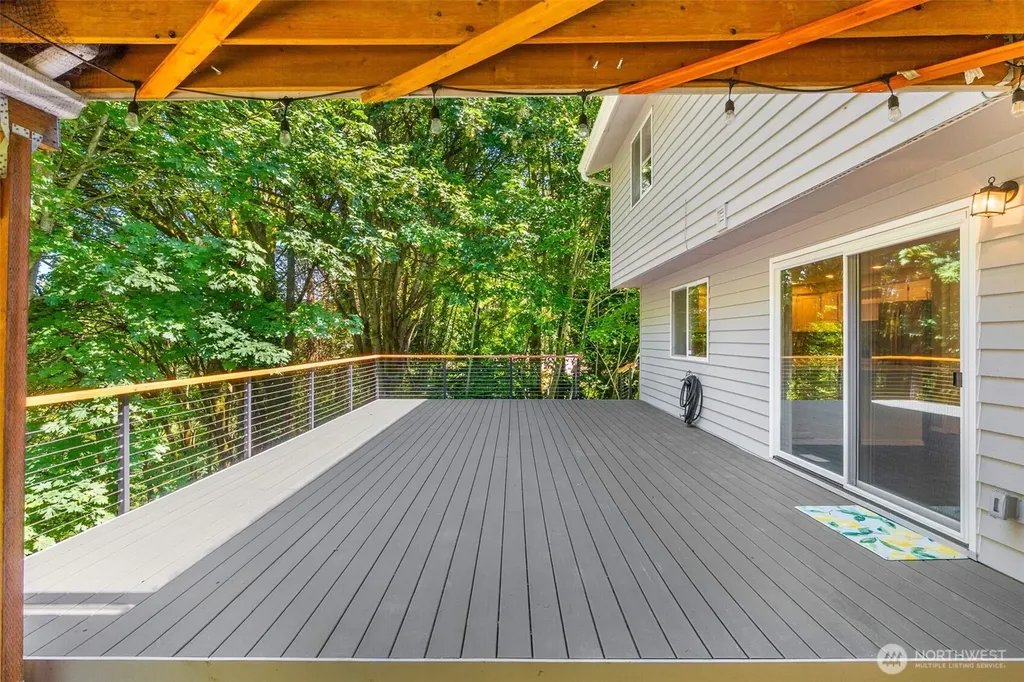 6344 Agnes Road NE Tacoma WA 98422