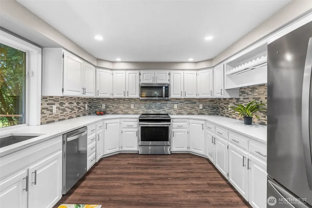 6344 Agnes Road NE Tacoma WA 98422