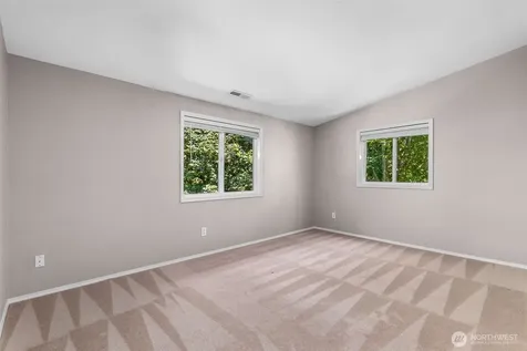 6344 Agnes Road NE Tacoma WA 98422