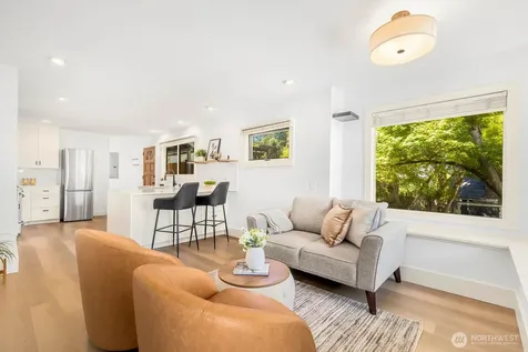 2423 3rd Avenue W Seattle WA 98119