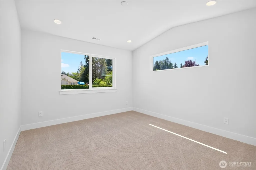 17840 86th Avenue NE Bothell WA 98011