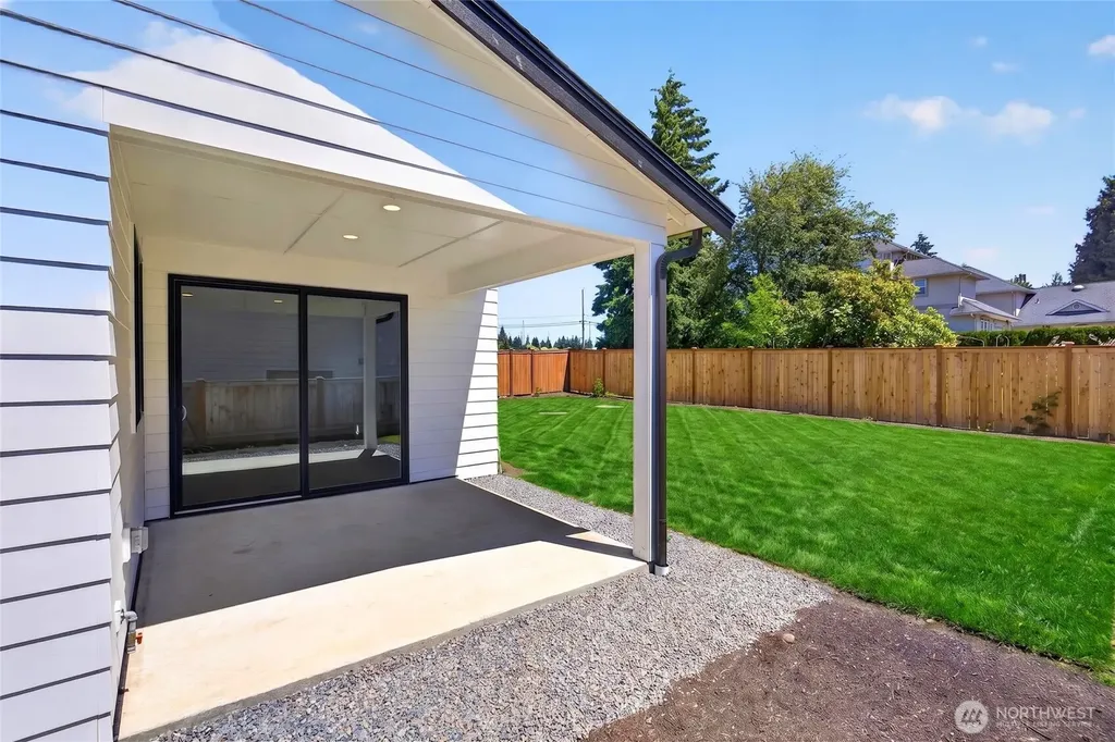 17840 86th Avenue NE Bothell WA 98011