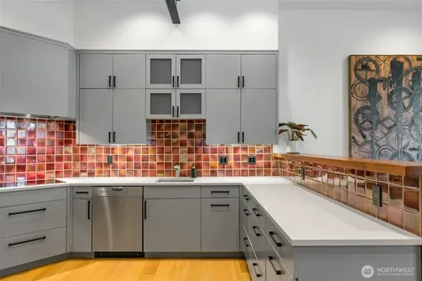 1406 Harvard Avenue Seattle WA 98122