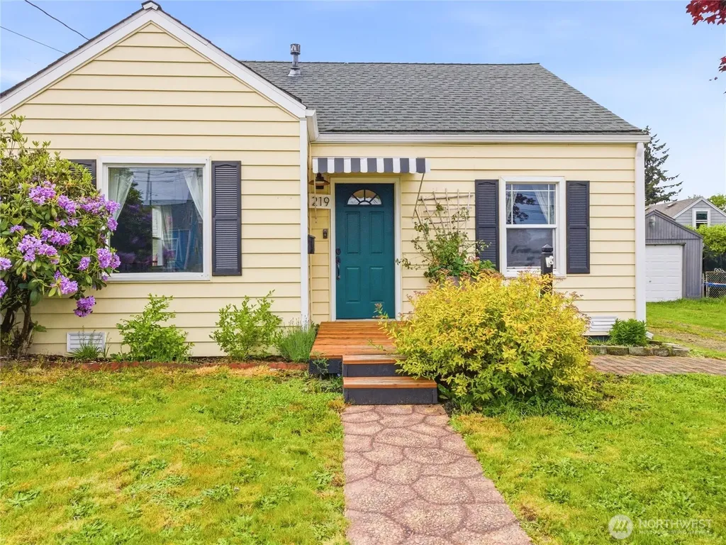 219 South Lane Tacoma WA 98404