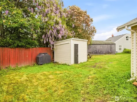 219 South Lane Tacoma WA 98404