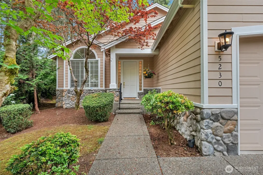 5230 W Old Stump Drive NW Gig Harbor WA 98332