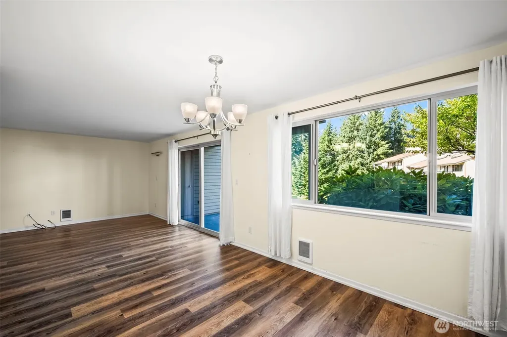7606 37th Street W Tacoma WA 98466