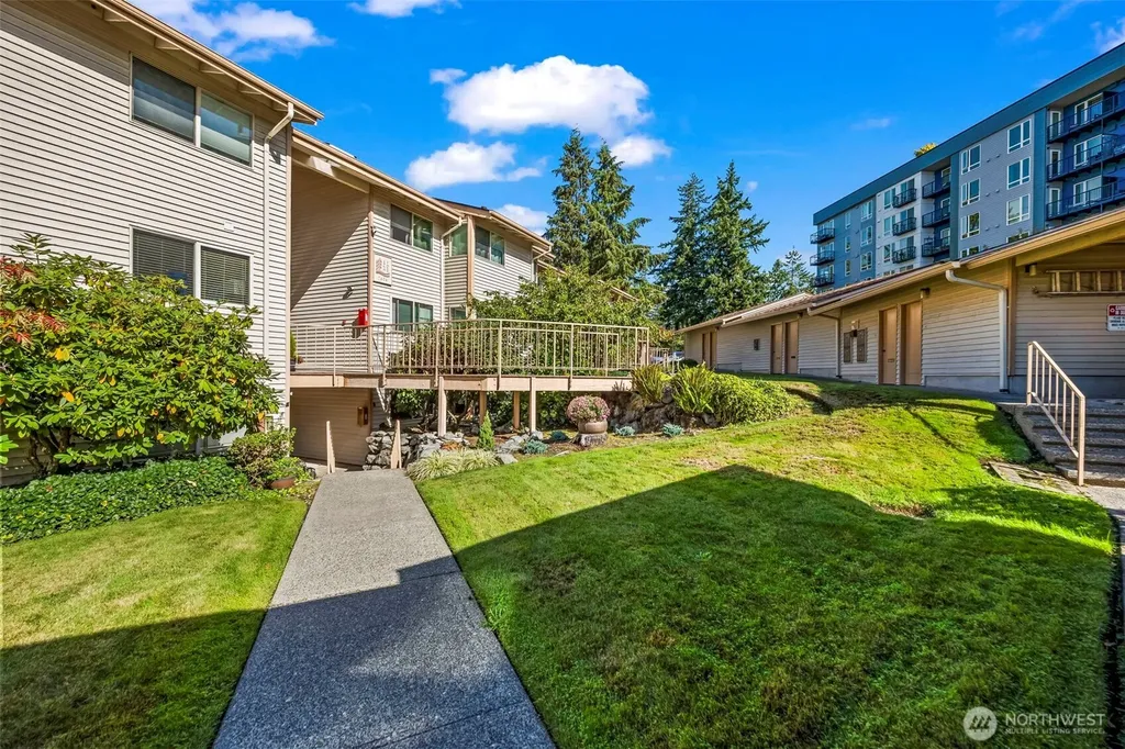 7606 37th Street W Tacoma WA 98466