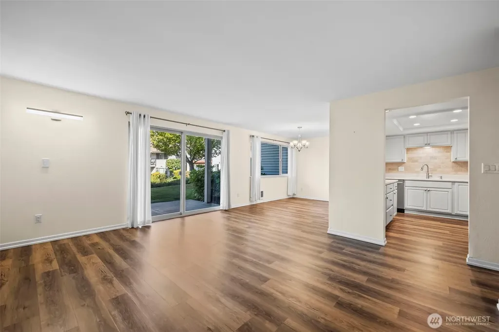 7606 37th Street W Tacoma WA 98466