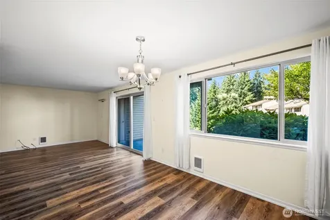 7606 37th Street W Tacoma WA 98466