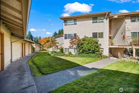 7606 37th Street W Tacoma WA 98466