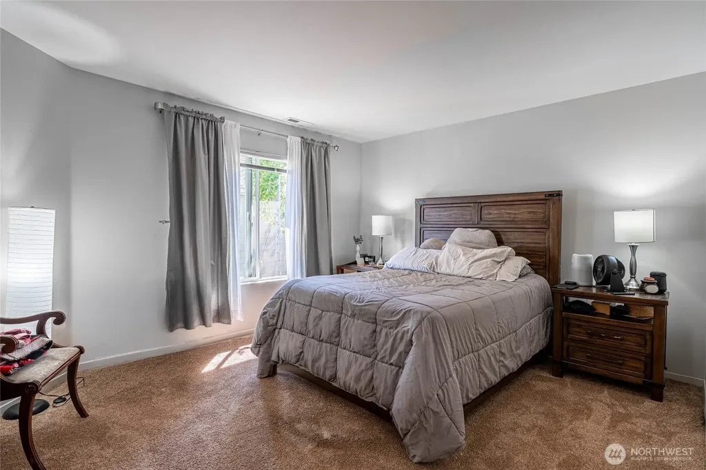 433 W Webster Chelan WA 98816