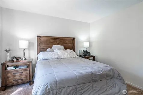 433 W Webster Avenue Chelan WA 98816