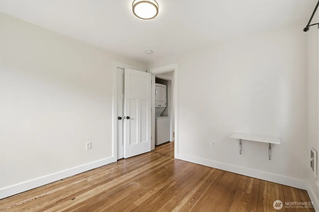 1651 SW 114th Street Seattle WA 98146