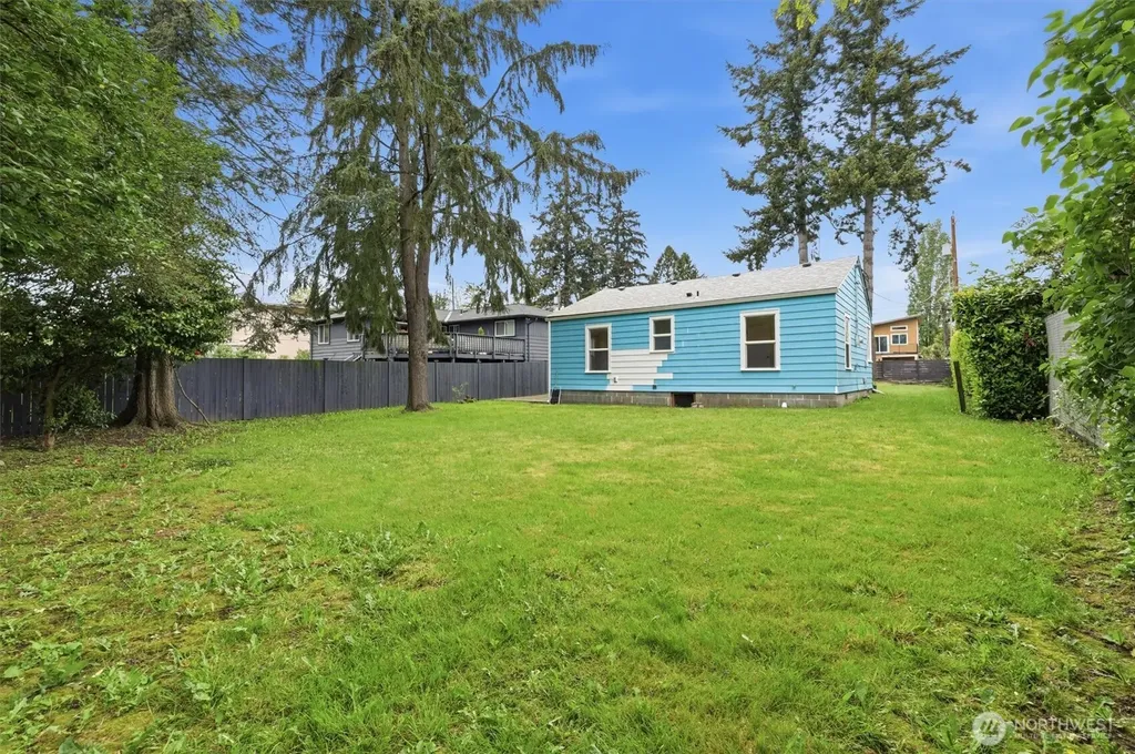 1651 SW 114th Street Seattle WA 98146