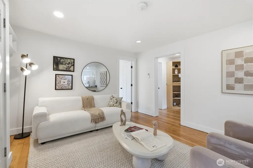 1651 SW 114th Street Seattle WA 98146