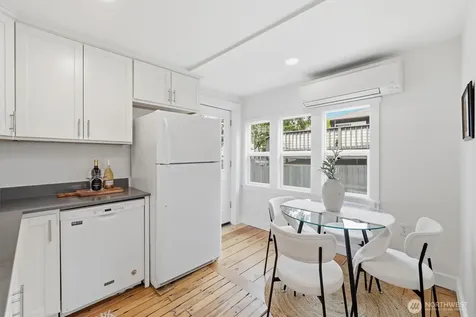 1651 SW 114th Street Seattle WA 98146