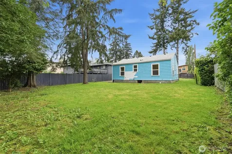 1651 SW 114th Street Seattle WA 98146
