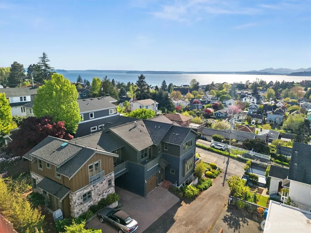3310 59th Avenue SW Seattle WA 98116