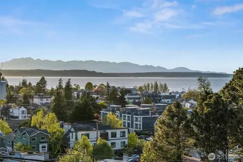 3310 59th Avenue SW Seattle WA 98116