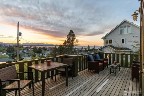 3310 59th Avenue SW Seattle WA 98116
