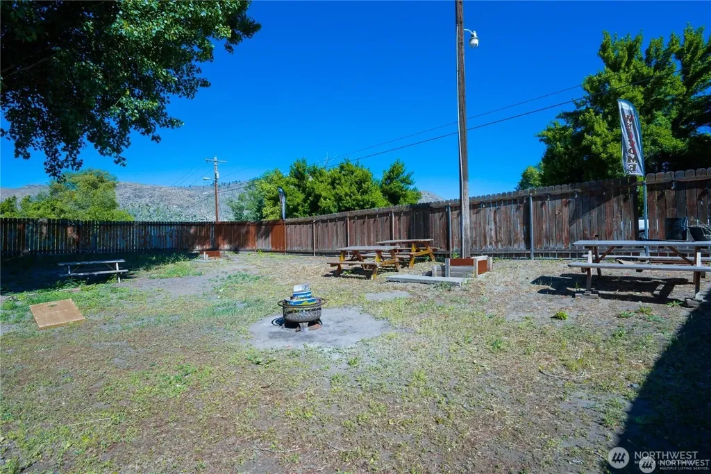 1454 Old Highway 97 Malott WA 98829