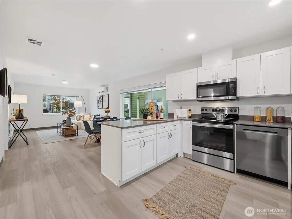 13813 32nd Lane S Tukwila WA 98168