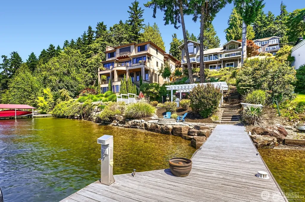 16035 Inglewood Road NE Kenmore WA 98028