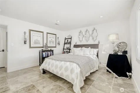 16035 Inglewood Road NE Kenmore WA 98028