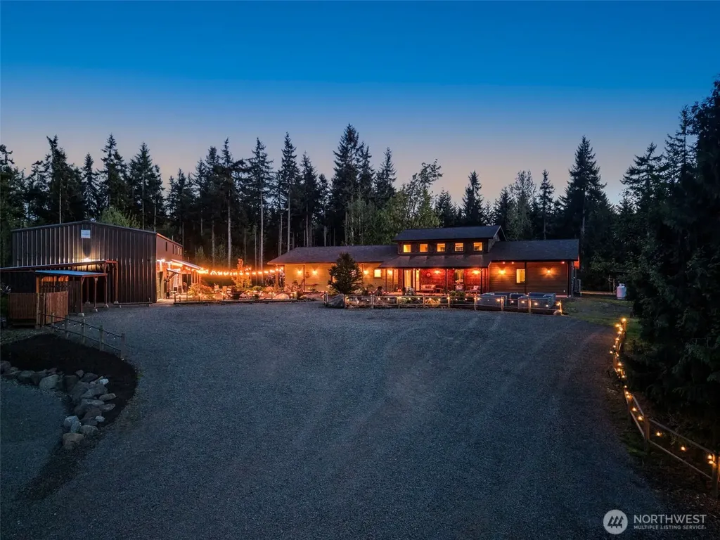32065 Epic Place NE Kingston WA 98346