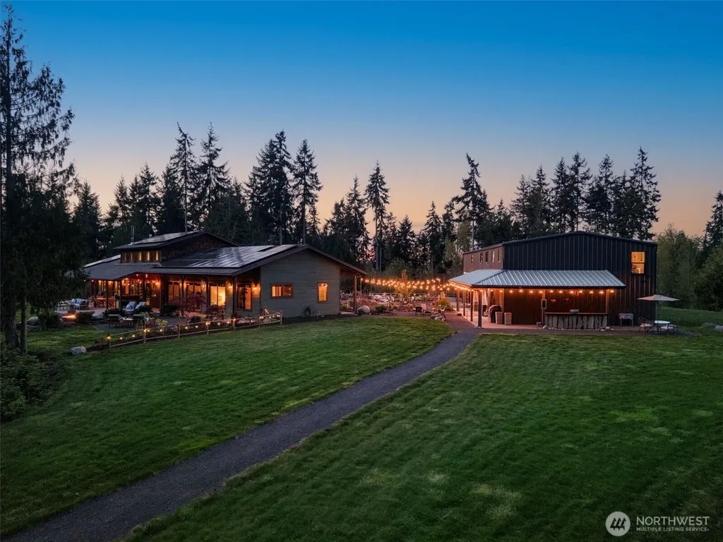32065 Epic Place NE Kingston WA 98346