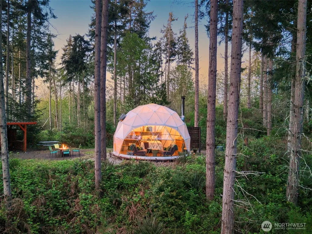 32065 Epic Place NE Kingston WA 98346