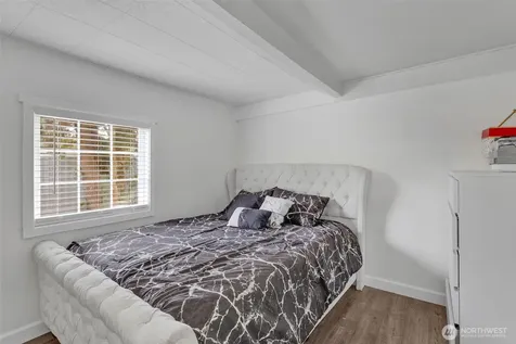 23708 Locust Way Bothell WA 98021