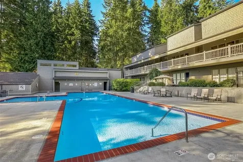 6479 137th Avenue NE Redmond WA 98052