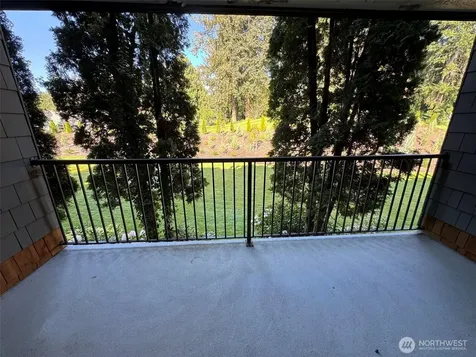 6479 137th Avenue NE Redmond WA 98052