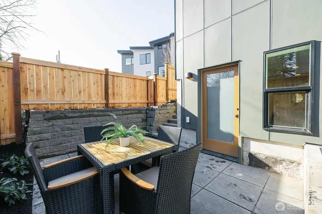 3007 S Dakota Street Seattle WA 98108
