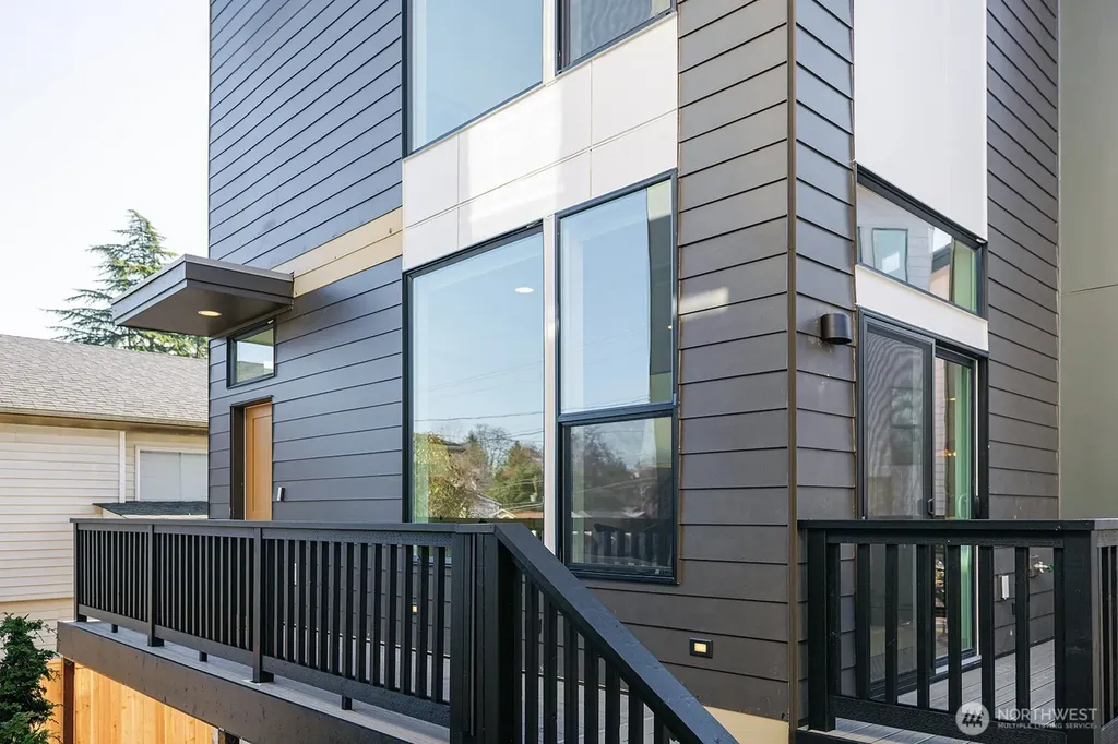 3007 S Dakota Street Seattle WA 98108