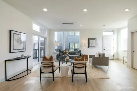 3007 S Dakota Street Seattle WA 98108