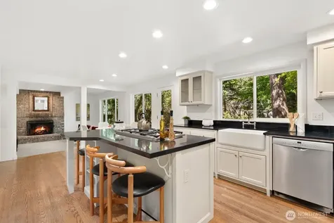 23216 SE 31st Street Sammamish WA 98075