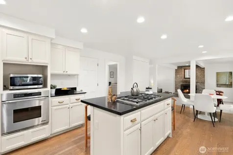 23216 SE 31st Street Sammamish WA 98075