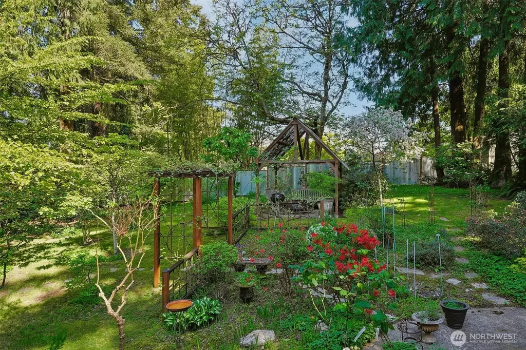 1606 153rd Avenue SE Bellevue WA 98007