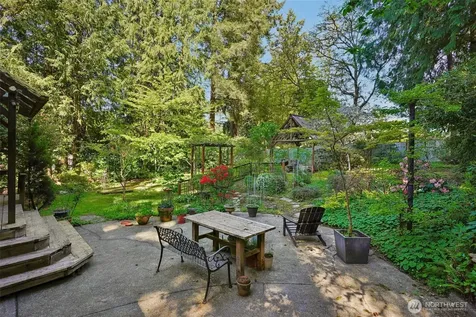 1606 153rd Avenue SE Bellevue WA 98007