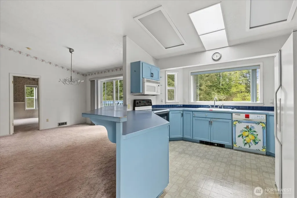 24317 115th Avenue NE Arlington WA 98223