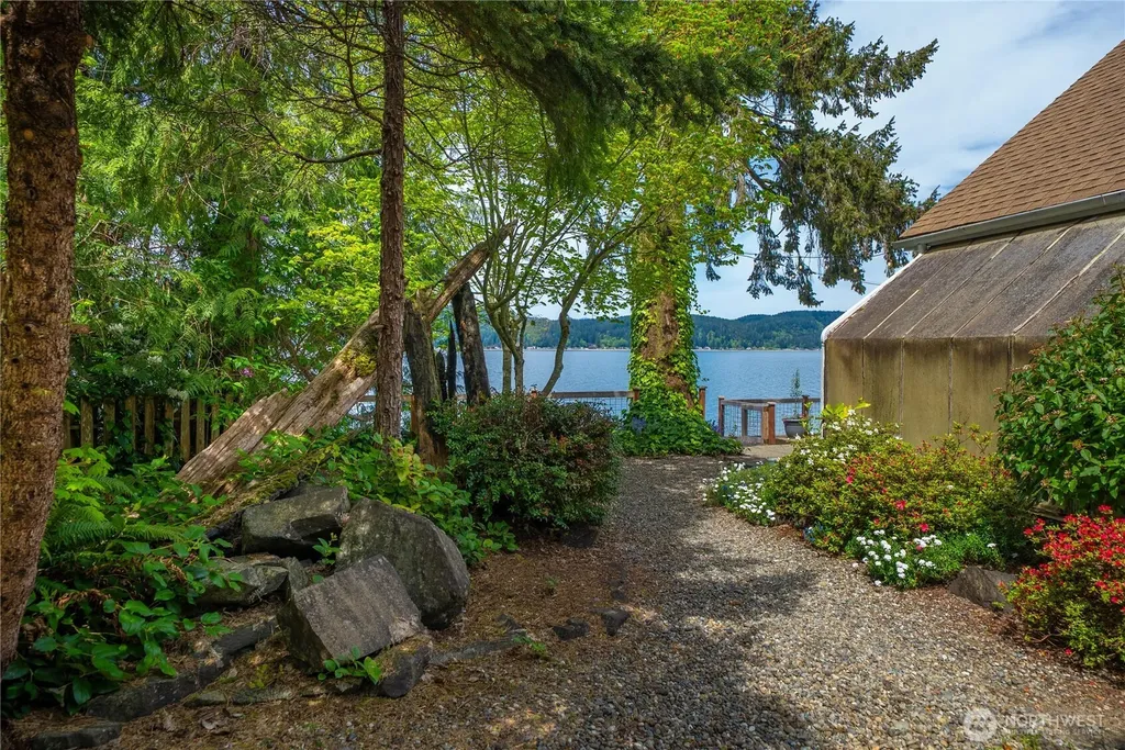 14103 E State Route 106 Belfair WA 98528